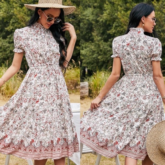 Dresses & Skirts - Boho floral print modo dress